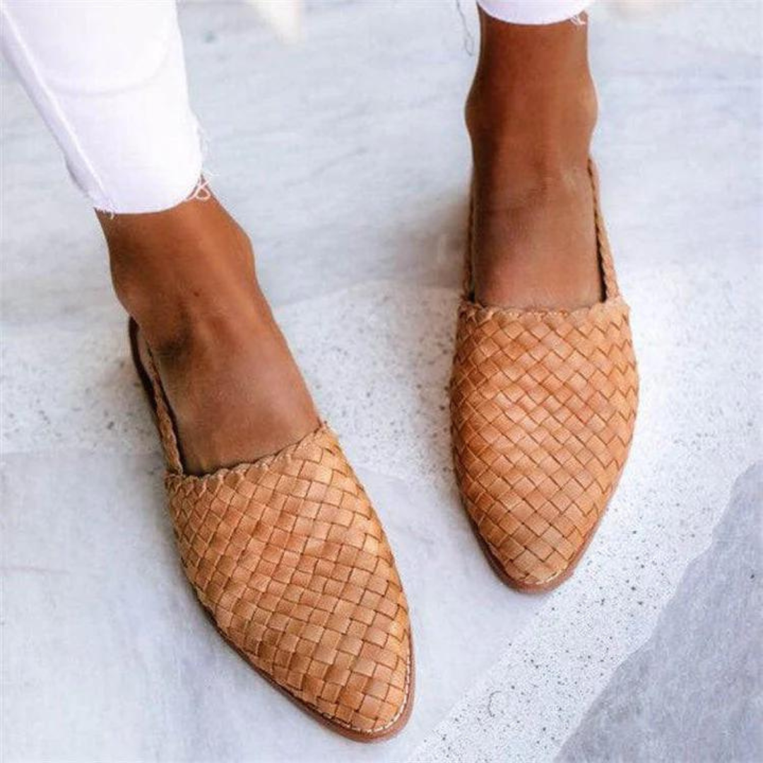Evi - Artisan Crafted Classic Sandals