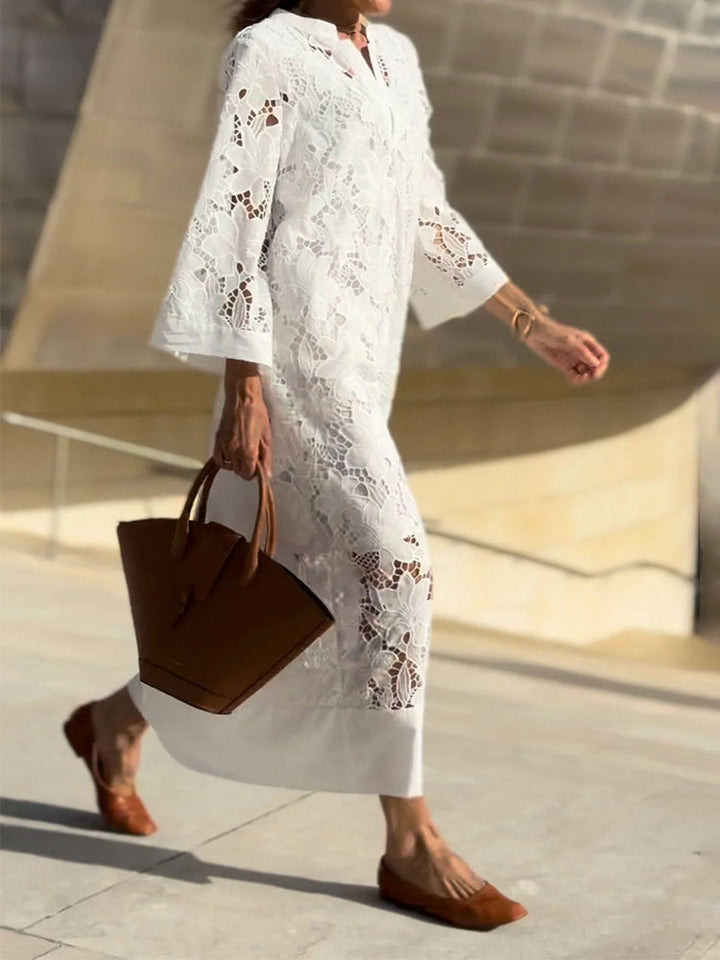 Isabella™ - Elegant Flowing Lace Dress