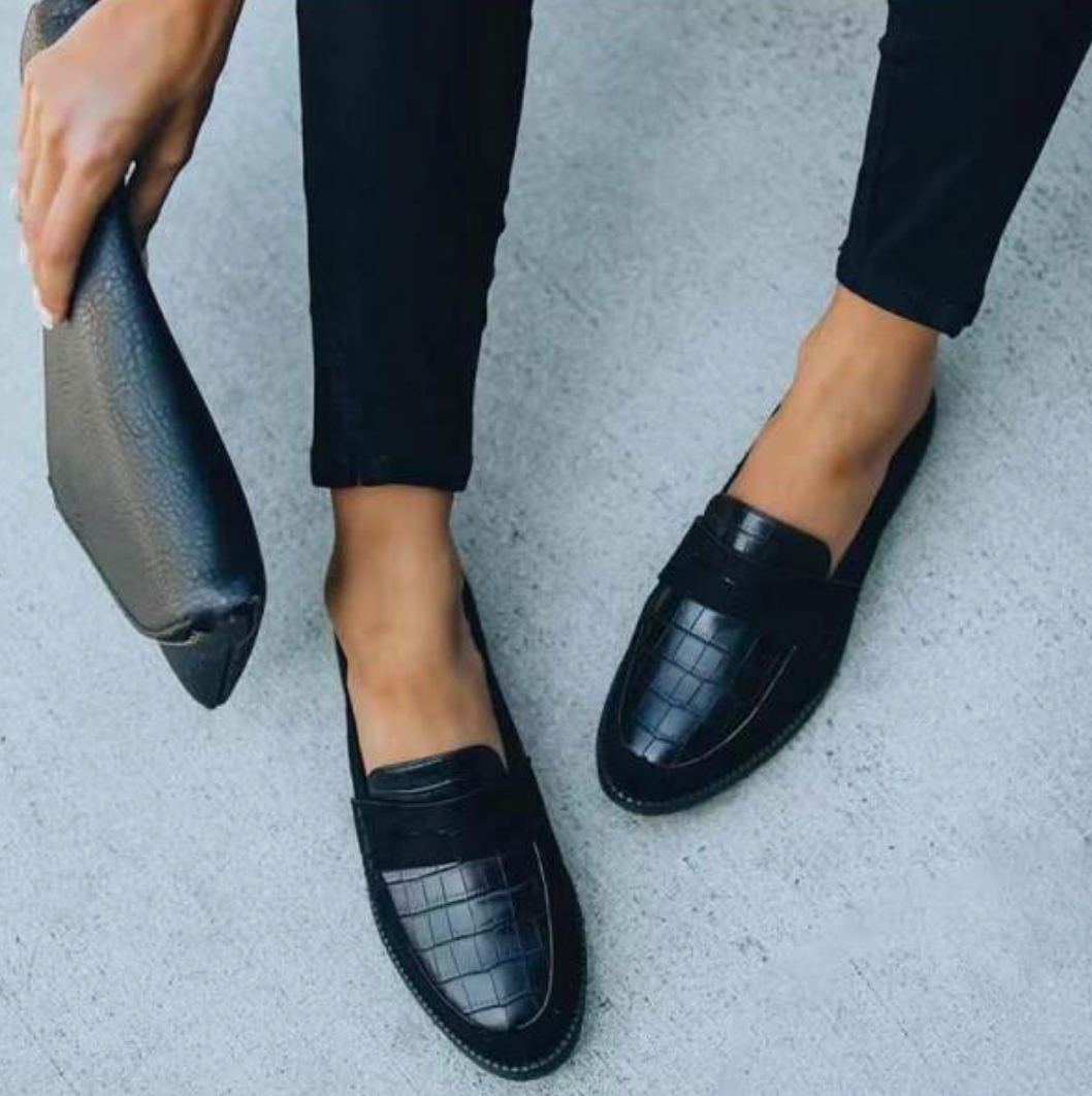 Pia - Stylish Elegance Footwear