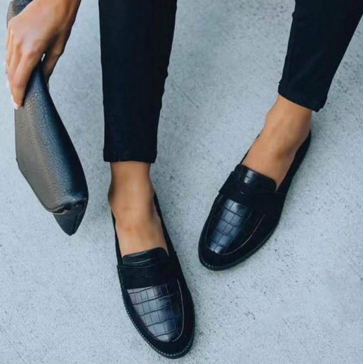 Pia - Stylish Elegance Footwear