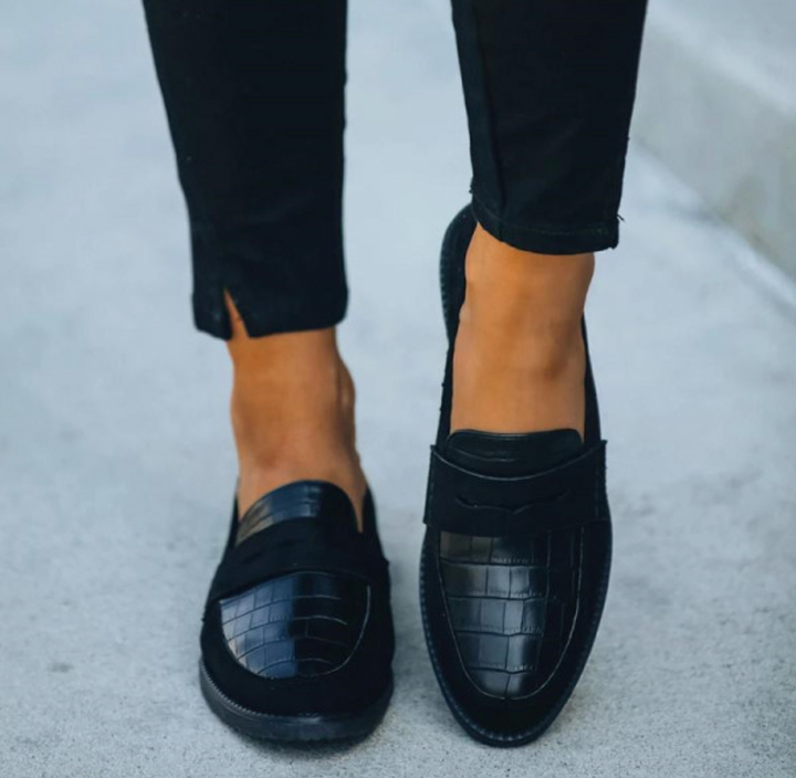 Pia - Stylish Elegance Footwear