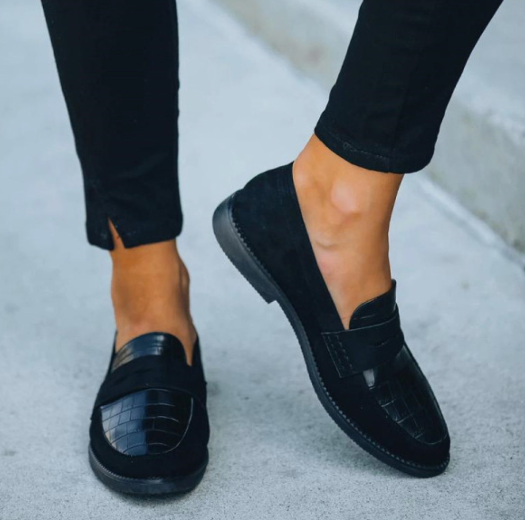 Pia - Stylish Elegance Footwear