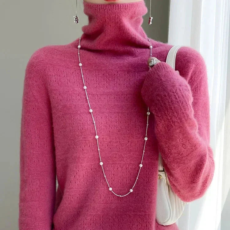 Quinn - Soft Premium Turtleneck Sweater