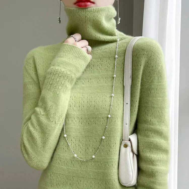 Quinn - Soft Premium Turtleneck Sweater
